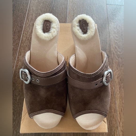 Ugg Katherine Slip on - Picture 1 of 4